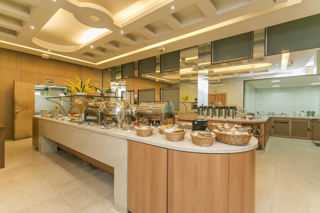 Hotel Atlantico Tower Rio de Janeiro Eksteriør billede Breakfast buffet at the hotel